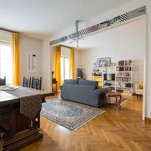 Z8 Comfort In The Heart Of Bolonia